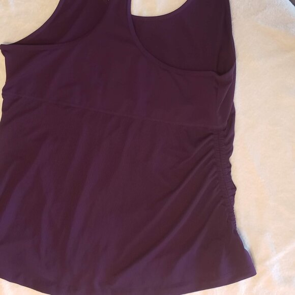 Fabletics Purple Cinched sided longer tank top size L - Picture 9 of 9